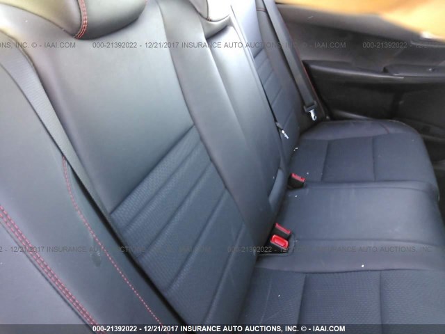 4T1BF1FK1GU218744 - 2016 TOYOTA CAMRY LE/XLE/SE/XSE Weiß Foto 8