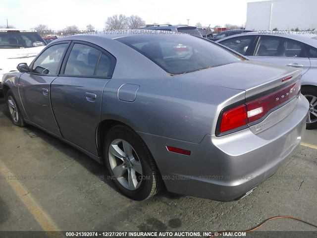 2C3CDXBG4EH314410 - 2014 DODGE CHARGER SE SILVER photo 3