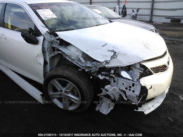 4T1BF1FK6EU425353 - 2014 TOYOTA CAMRY L/SE/LE/XLE 白色 照片 6