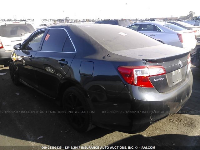 4T1BF1FK5DU672913 - 2013 TOYOTA CAMRY L/SE/LE/XLE BLACK photo 3