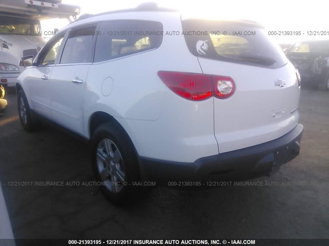 1GNLRFED9AS131782 - 2010 CHEVROLET TRAVERSE LT WHITE photo 3