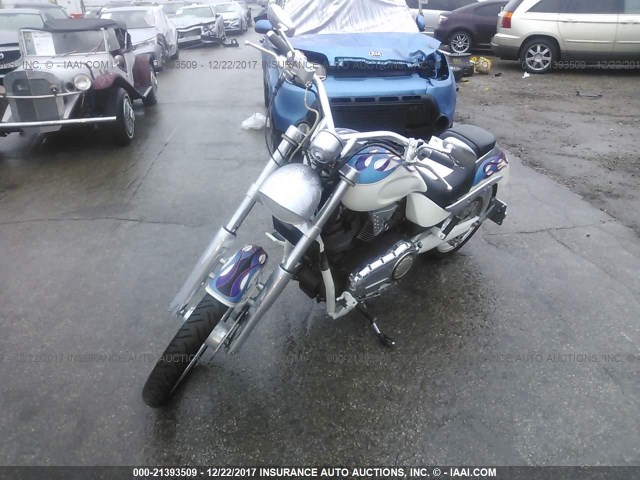 5VPXB26D373006335 - 2007 VICTORY MOTORCYCLES VEGAS JACKPOT أبيض صورة 2