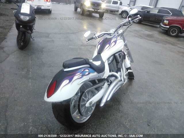 5VPXB26D373006335 - 2007 VICTORY MOTORCYCLES VEGAS JACKPOT أبيض صورة 4