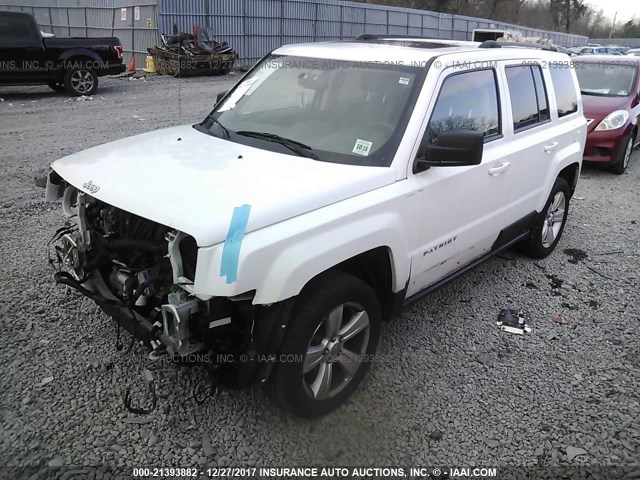 1C4NJRFB1ED617326 - 2014 JEEP PATRIOT LATITUDE WHITE photo 2