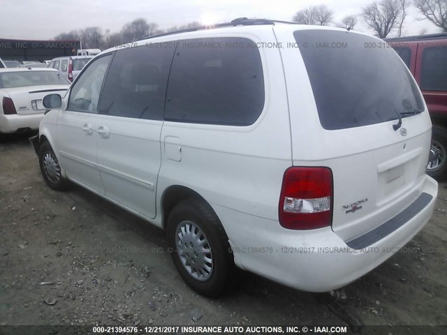 KNDUP131856666762 - 2005 KIA SEDONA EX/LX WHITE photo 3