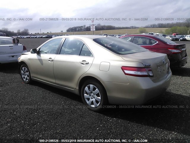 4T4BF3EK9BR127250 - 2011 TOYOTA CAMRY SE/LE/XLE 金色 照片 3