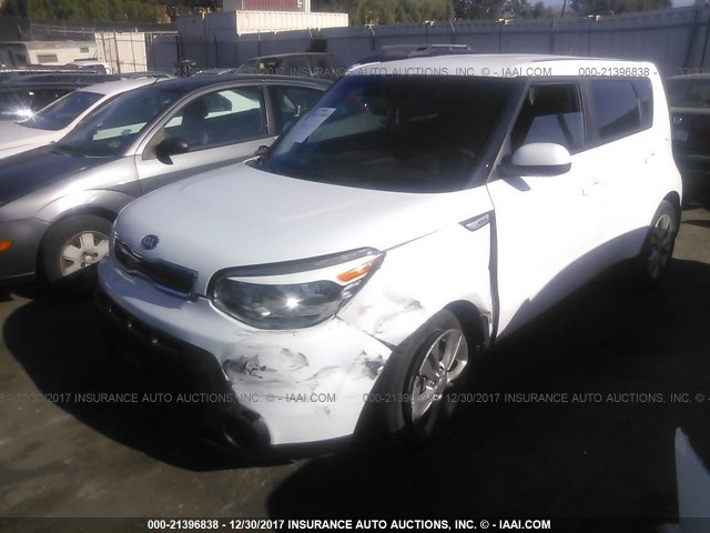 KNDJP3A55F7172729 - 2015 KIA SOUL + WHITE photo 2