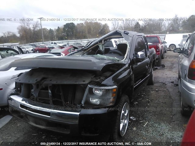 3GCPCSE05BG146807 - 2011 CHEVROLET SILVERADO C1500 LT BLACK photo 2