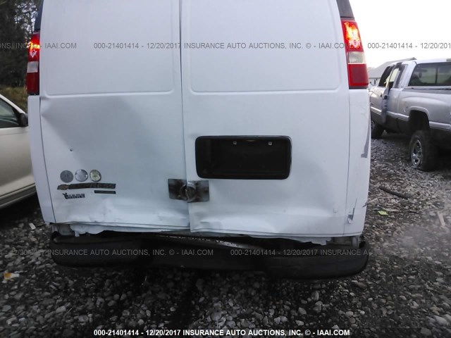 1GCZGUCG0E1166572 - 2014 CHEVROLET EXPRESS G3500  WHITE photo 6