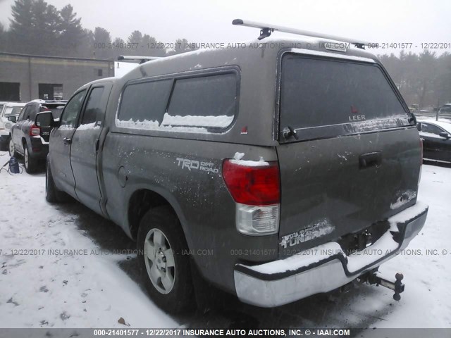 5TFUM5F12DX040564 - 2013 TOYOTA TUNDRA DOUBLE CAB SR5 GRAY photo 3