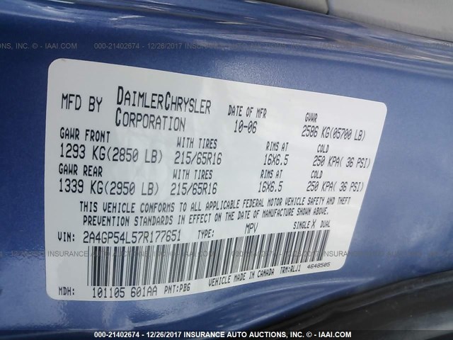2A4GP54L57R177651 - 2007 CHRYSLER TOWN & COUNTRY TOURING BLUE photo 9