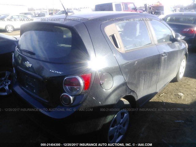 1G1JA6SHXD4191229 - 2013 CHEVROLET SONIC LS 黑色 照片 4