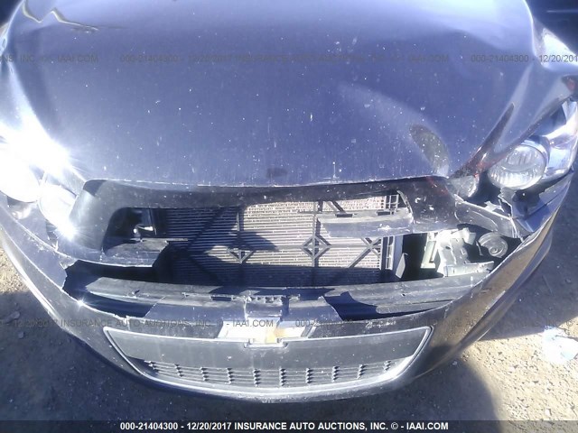 1G1JA6SHXD4191229 - 2013 CHEVROLET SONIC LS 黑色 照片 6