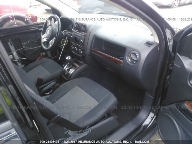 1C4NJCEB4CD626873 - 2012 JEEP COMPASS LATITUDE 黑色 照片 5
