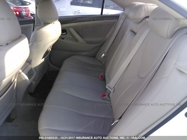 4T1BK3EK8AU603413 - 2010 TOYOTA CAMRY SE/LE/XLE WHITE photo 8