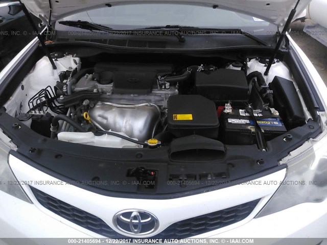 4T1BF1FKXCU113954 - 2012 TOYOTA CAMRY SE/LE/XLE WHITE photo 10