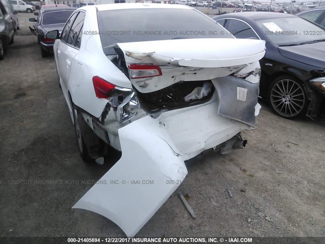 4T1BF1FKXCU113954 - 2012 TOYOTA CAMRY SE/LE/XLE WHITE photo 6