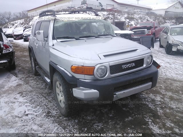 JTEBU11FX70048844 - 2007 TOYOTA FJ CRUISER SILVER photo 1