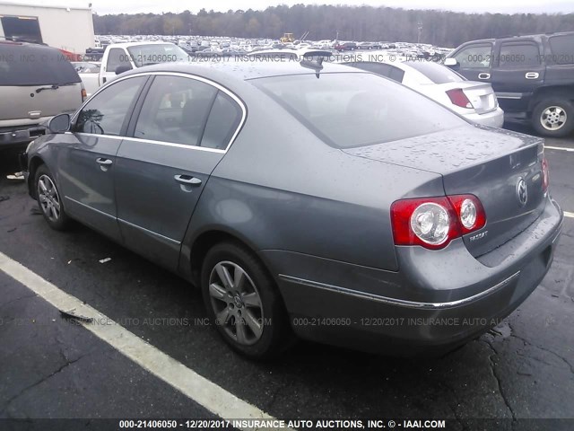 WVWAK73C06P157041 - 2006 VOLKSWAGEN PASSAT 2.0T/2.0T VALUE GRAY photo 3