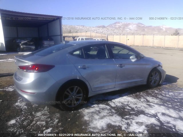 5NPD84LF0HH203812 - 2017 HYUNDAI ELANTRA SE/VALUE/LIMITED SILVER photo 4