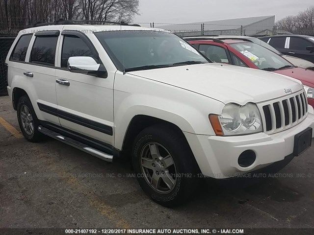 1J4GR48KX5C672598 - 2005 JEEP GRAND CHEROKEE LAREDO/COLUMBIA/FREEDOM 白色 照片 1