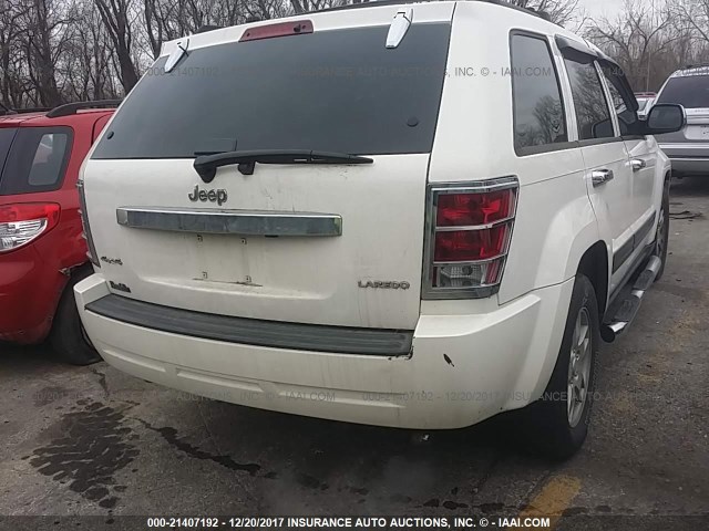 1J4GR48KX5C672598 - 2005 JEEP GRAND CHEROKEE LAREDO/COLUMBIA/FREEDOM 白色 照片 4
