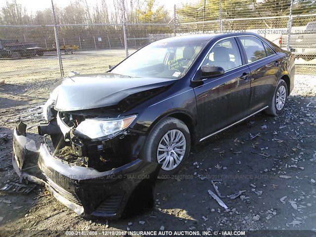 4T1BF1FK4EU422645 - 2014 TOYOTA CAMRY L/SE/LE/XLE 黑色 照片 2