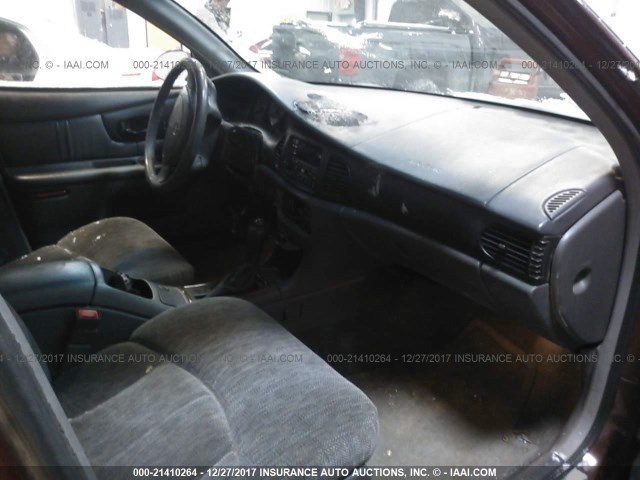 2G4WB52K921236973 - 2002 BUICK REGAL LS 栗色 照片 5