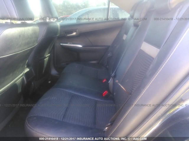 4T1BF1FK0DU704862 - 2013 TOYOTA CAMRY L/SE/LE/XLE შავი ფოტო 8