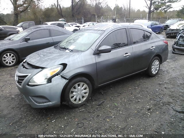 3N1CN7AP0GL807976 - 2016 NISSAN VERSA S/S PLUS/SV/SL GRAY photo 2