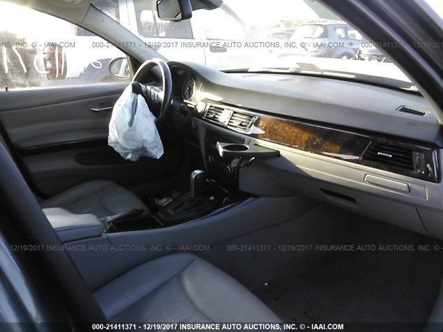 WBAVC73597KP31017 - 2007 BMW 328 XI SULEV GRAY photo 5