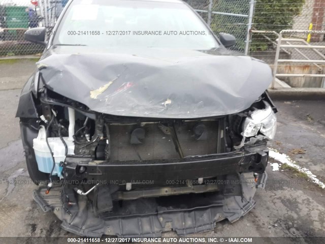 4T4BF1FK2GR534272 - 2016 TOYOTA CAMRY LE/XLE/SE/XSE შავი ფოტო 6