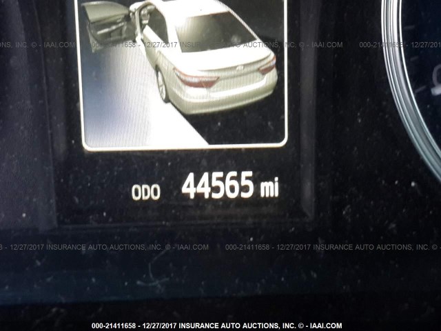 4T4BF1FK2GR534272 - 2016 TOYOTA CAMRY LE/XLE/SE/XSE შავი ფოტო 7