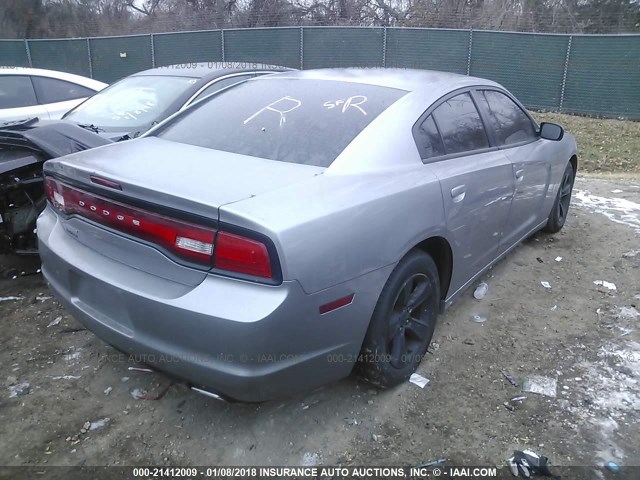2C3CDXBG0DH664017 - 2013 DODGE CHARGER SE GRAY photo 4
