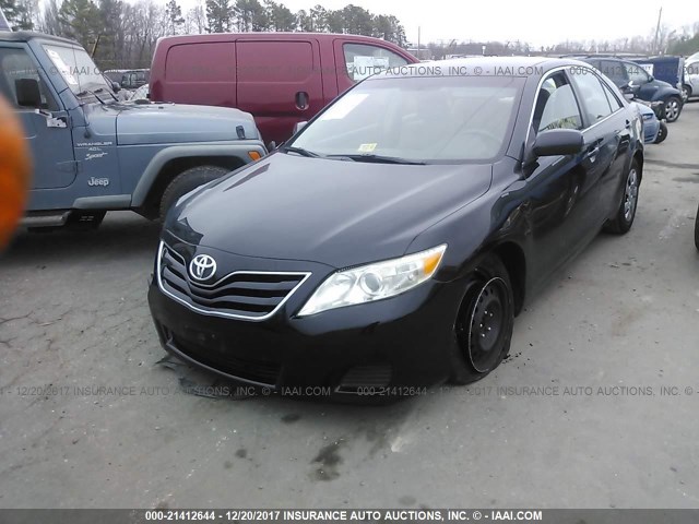 4T1BF3EK3BU717874 - 2011 TOYOTA CAMRY SE/LE/XLE BLACK photo 2