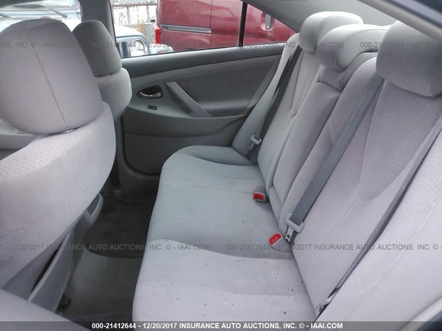 4T1BF3EK3BU717874 - 2011 TOYOTA CAMRY SE/LE/XLE BLACK photo 8