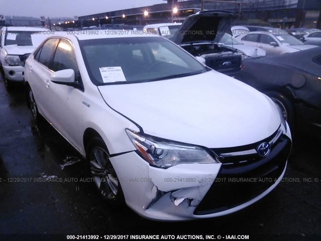 4T1BD1FK1FU161403 - 2015 TOYOTA CAMRY HYBRID/LE/XLE/SE WHITE photo 1