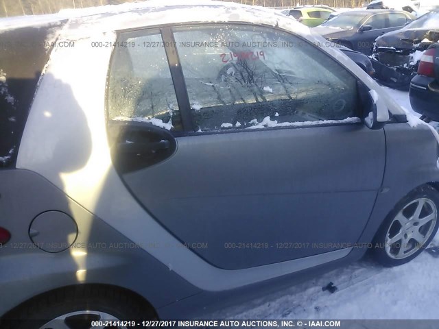 WMEEK3BA8DK585302 - 2013 SMART FORTWO PASSION 银色 照片 6