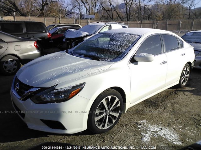 1N4AL3AP3HN331281 - 2017 NISSAN ALTIMA 2.5/S/SV/SL/SR WHITE photo 2