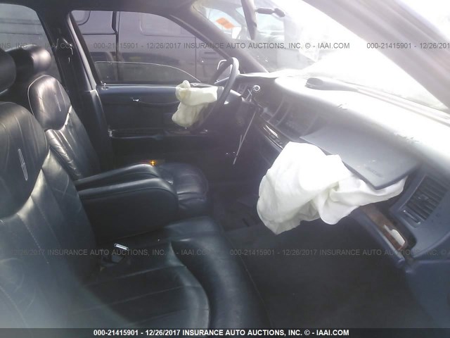 1LNLM81W4SY739424 - 1995 LINCOLN TOWN CAR EXECUTIVE Белый фото 5