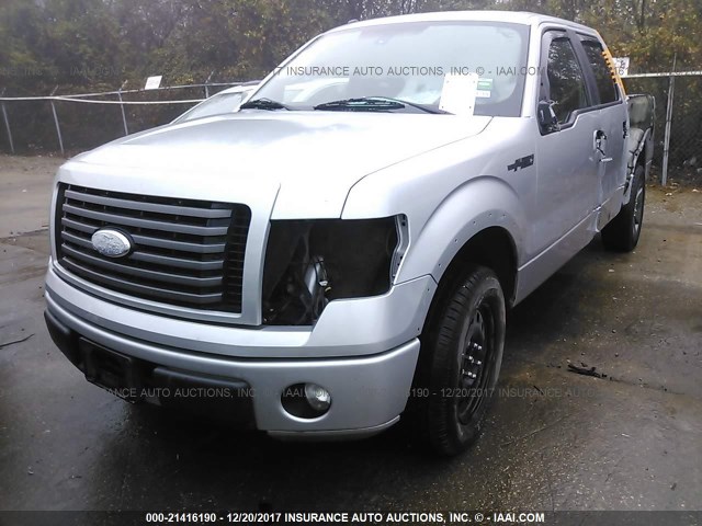1FTFW1CF8BKD93820 - 2011 FORD F150 SUPERCREW SILVER photo 2