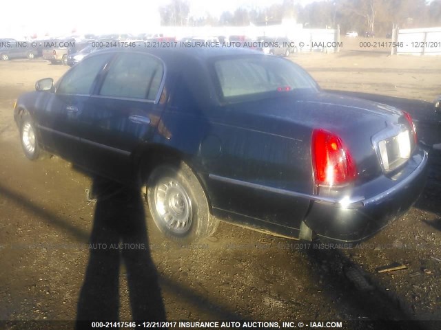 1LNHM81W41Y717654 - 2001 LINCOLN TOWN CAR EXECUTIVE GREEN photo 3