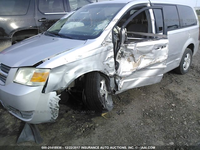 1D8HN54P18B114695 - 2008 DODGE GRAND CARAVAN SXT SILVER photo 6