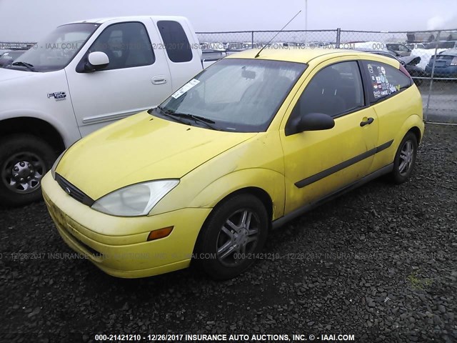 3FAFP31351R215882 - 2001 FORD FOCUS ZX3 YELLOW photo 2