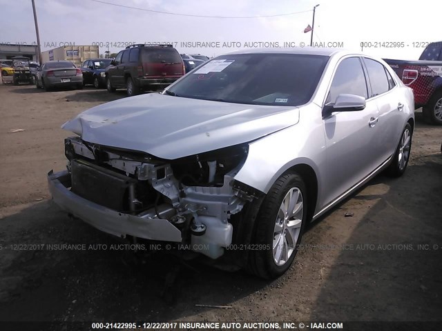 1G11E5SA1GF102433 - 2016 CHEVROLET MALIBU LIMITED LTZ SILVER photo 2