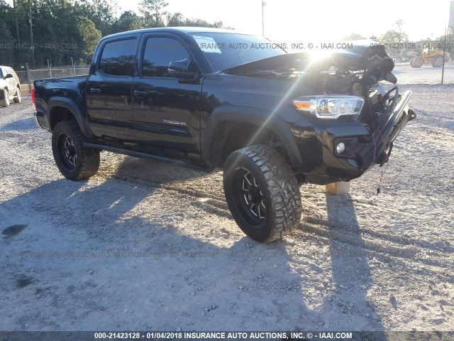 5TFCZ5AN4HX061638 - 2017 TOYOTA TACOMA DBL CAB/SR/TRDSPT/OR/PRO GRAY photo 1