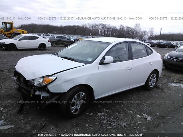 KMHDU46D49U806027 - 2009 HYUNDAI ELANTRA GLS/SE WHITE photo 2