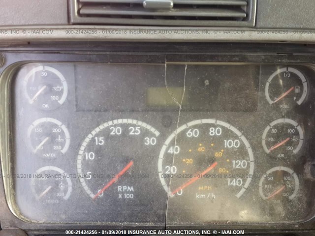 1FUJA6CK65LN71167 - 2005 FREIGHTLINER CONVENTIONAL COLUMBIA BLUE photo 6