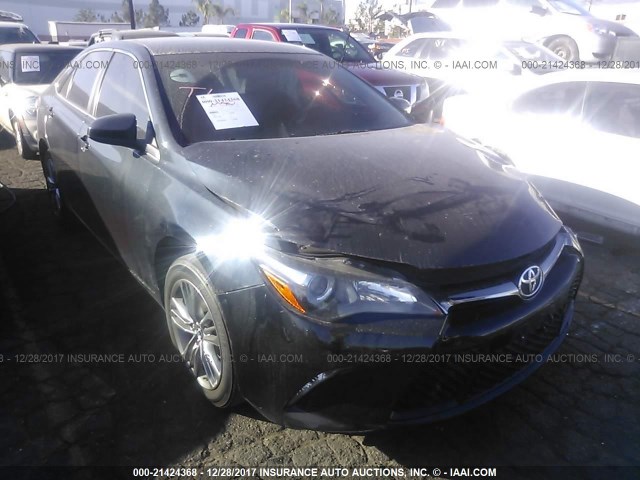 4T1BF1FK4GU262284 - 2016 TOYOTA CAMRY LE/XLE/SE/XSE GRAY photo 1