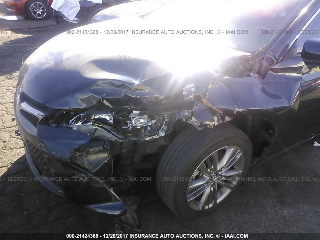 4T1BF1FK4GU262284 - 2016 TOYOTA CAMRY LE/XLE/SE/XSE GRAY photo 6